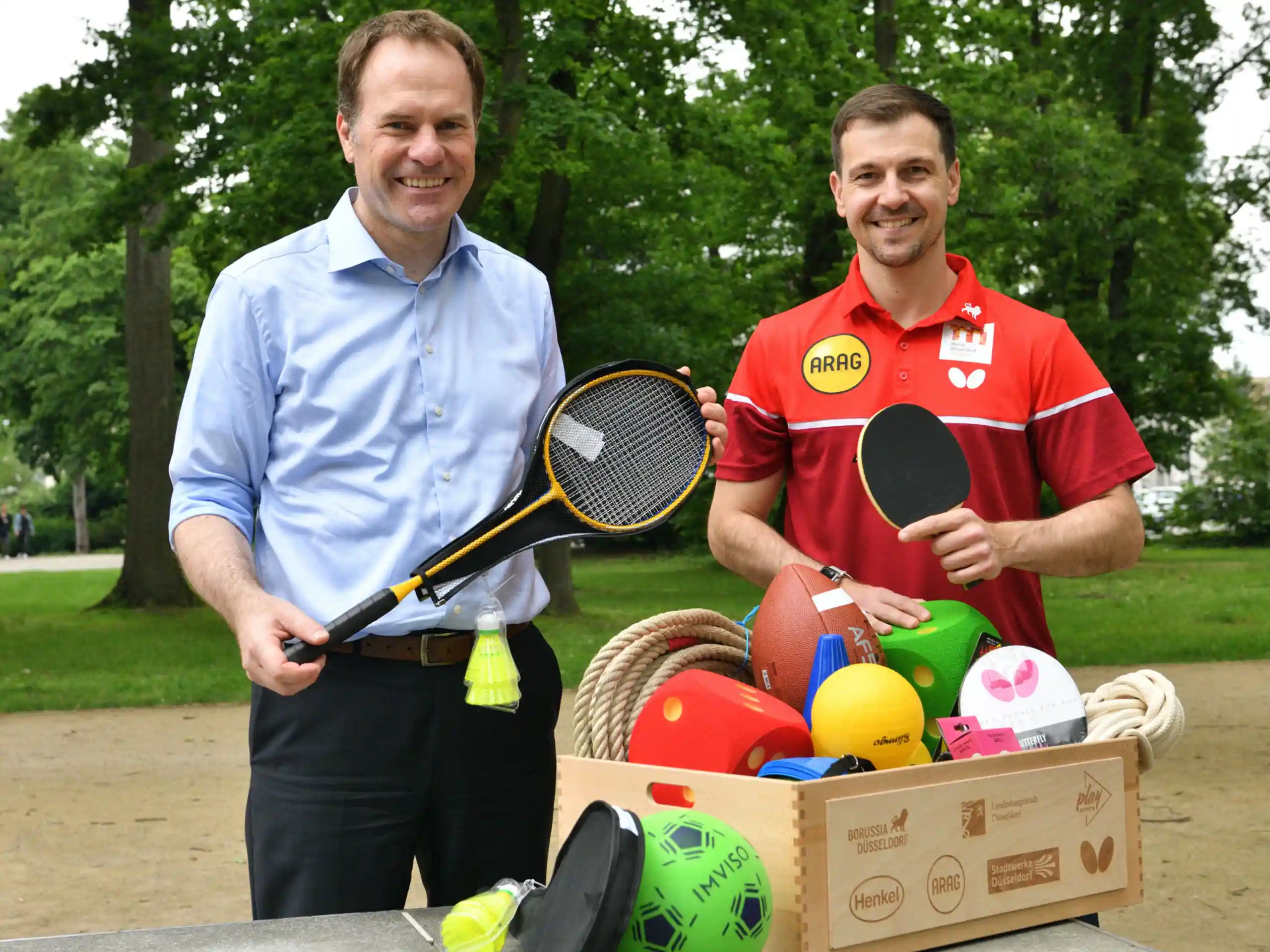 Boll Keller an Tischtennisplatte